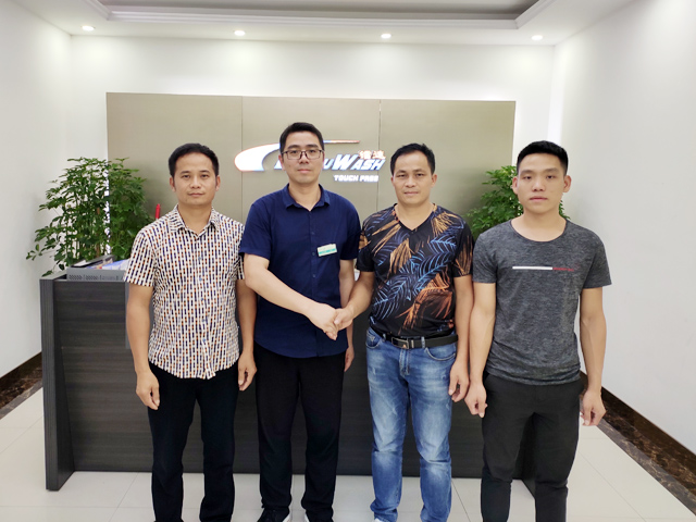 1027300.jpg 1027300.jpg